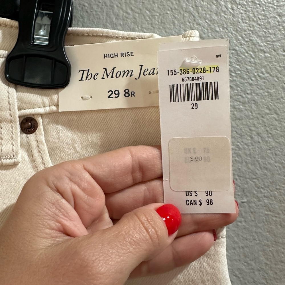 Abercrombie & Fitch high rise The Mom Denim Jeans - Picture 2 of 3